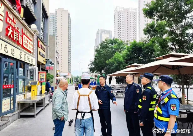 兰州盐场路街道五步闭环暖街巷【盐场路街道近日闭环巡查防反弹】近期，兰州市城关区盐