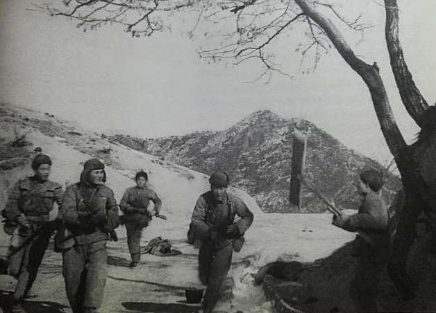 1950年抗美援朝战场上，上级下达死命令：