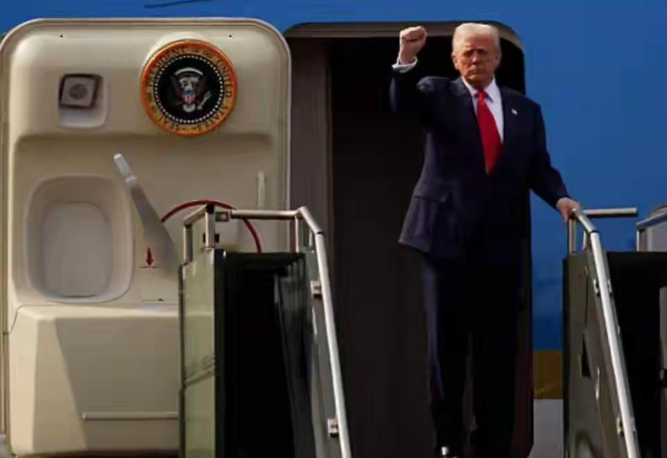 吉隆坡会谈刚结束,台当局办公室的灯又亮了一整夜。这次中美谈了两天,连“台湾”两个