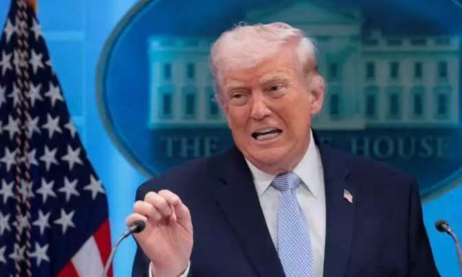 特朗普谈停火破裂：今天凌晨，特朗普总统在记者会上对外界表示：“我们当时已经非