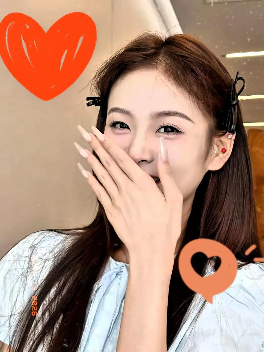 女秘书跑去跟总经理提涨薪，老板本来想打太极，让她给个能说服人的理由。结果人家