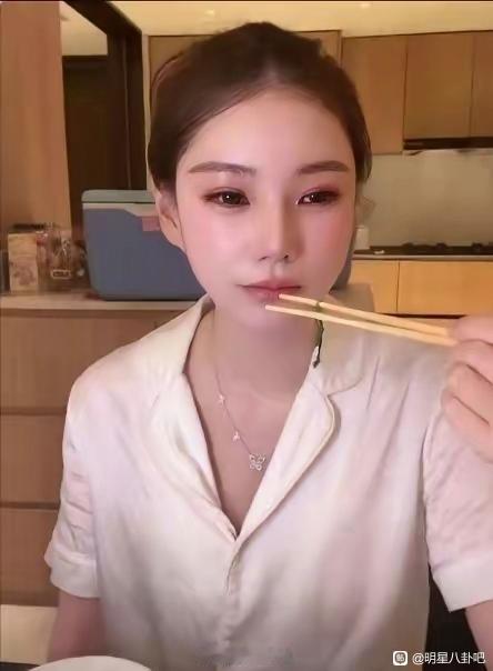 汪小菲娶的两个老婆，真是两个极端大S嫌北京冷、空气不好，常年窝在台湾，根本不愿来