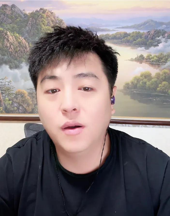 张伦巴说，52这个月不开，下个月就差不多了，堂嫂的意思就是二十几号！张伦巴说：