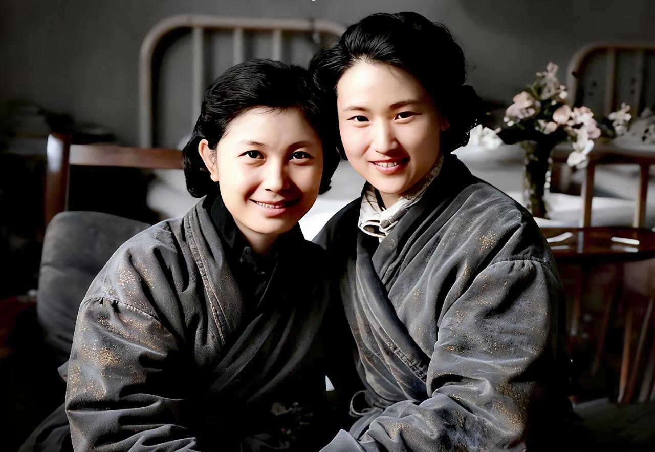 王铎：王文娟与严凤英，到底谁漂亮？这是1960年的上海。两个人都是很年轻。