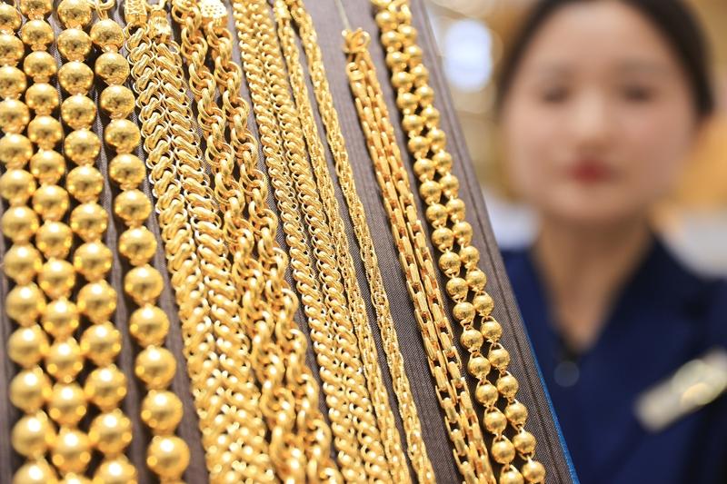 黄金现在便宜了吗？这得看情况。10月28日，现货黄金直线下跌，截至发稿报3922