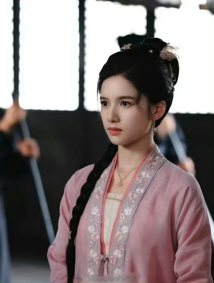 🍉《刺棠》张凌赫张婧仪，这个组合颜值真的爱了爱了，期待合作小说算最新出的小说里