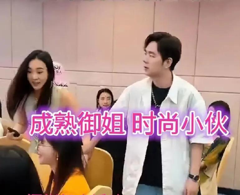 在广东深圳，一场大龄男女相亲会上，一名28岁的男子，同时被3名女子贴上安心贴，男