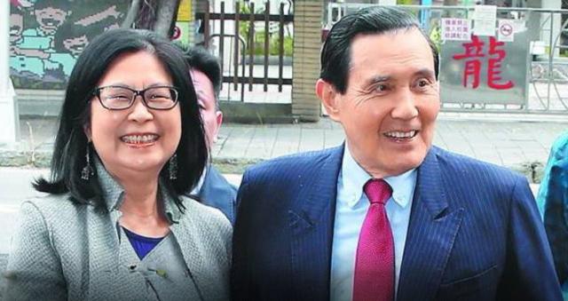 回顾国民党的历程，曾倾注八年之力，将马英九成功塑造成一位万人迷般的政治明