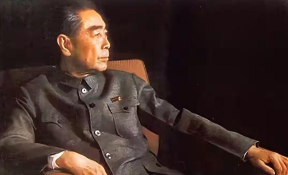 周总理一生鞠躬尽瘁不负家国，唯独对不起自己的父亲周恩来总理去世后，邓颖超在他