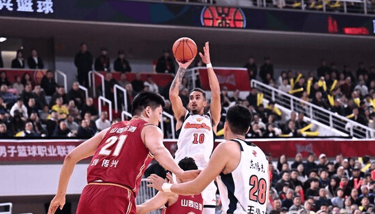 媒体人谈广东vs山西: 打得挺激烈, 但是没啥味道