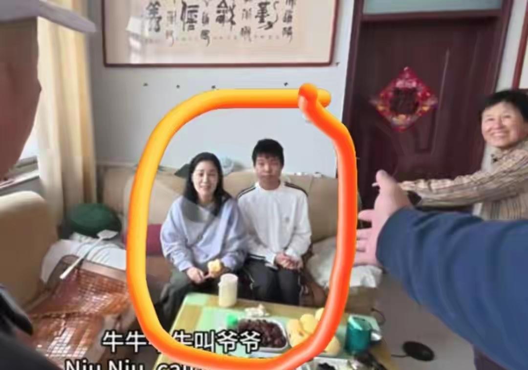 山东认亲，男子妻儿冷漠如“视察”，后续来了！男子回应称认亲仓促没准备，还以南北差