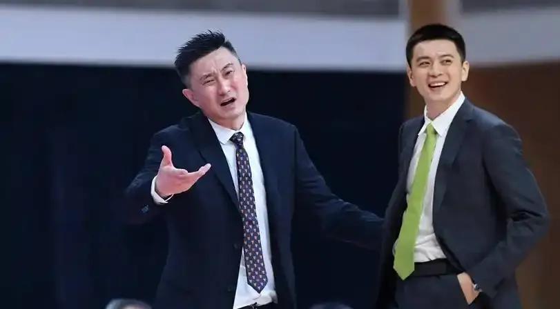 杜峰指导最喜欢的国内其他球队球员1、曾凡博2、胡金秋，孙铭徽3、赵继伟，张