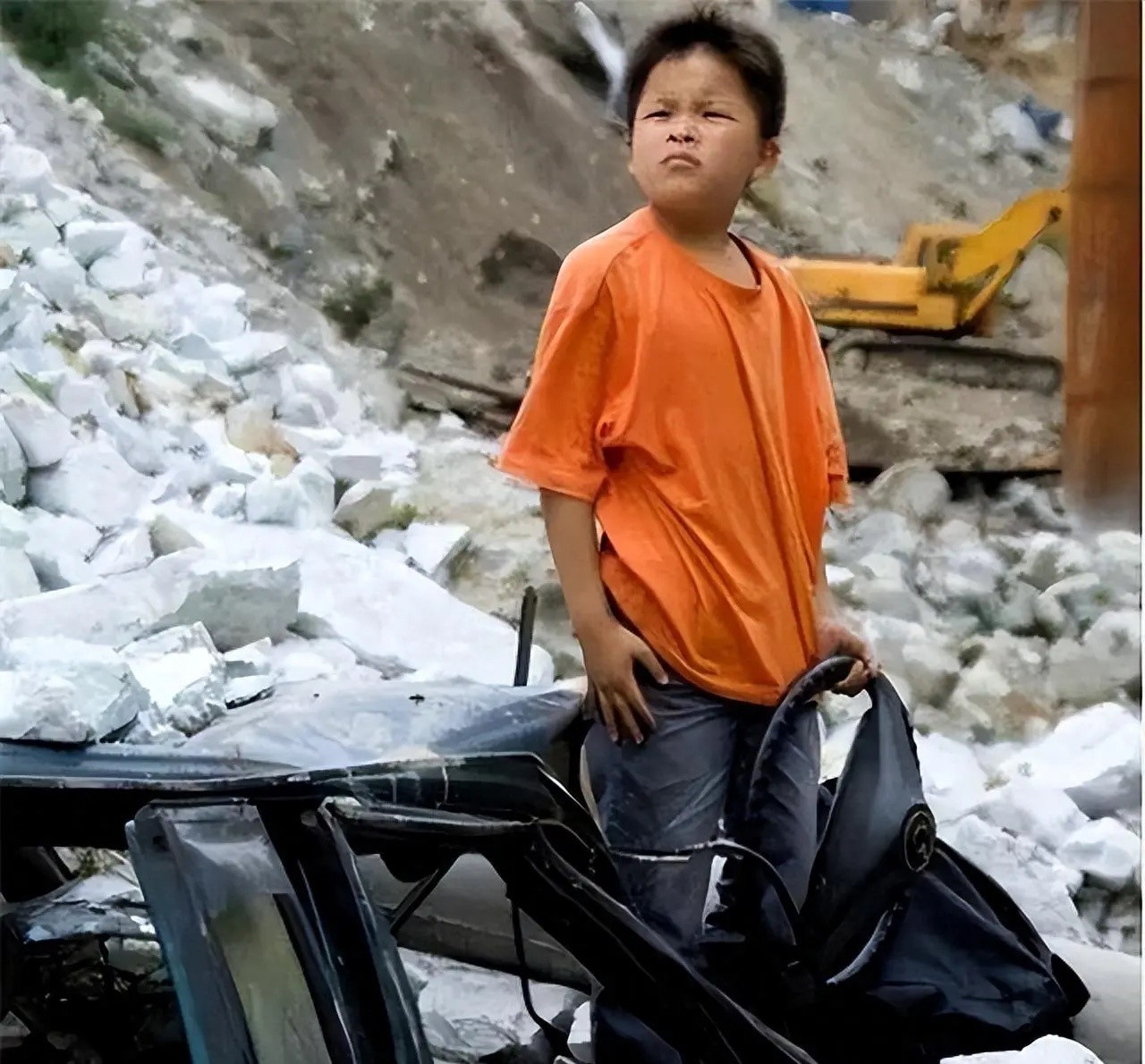 汶川地震的可乐男孩入职可口可乐真是感慨小林浩都长那么大了，原来都过了18年了，小