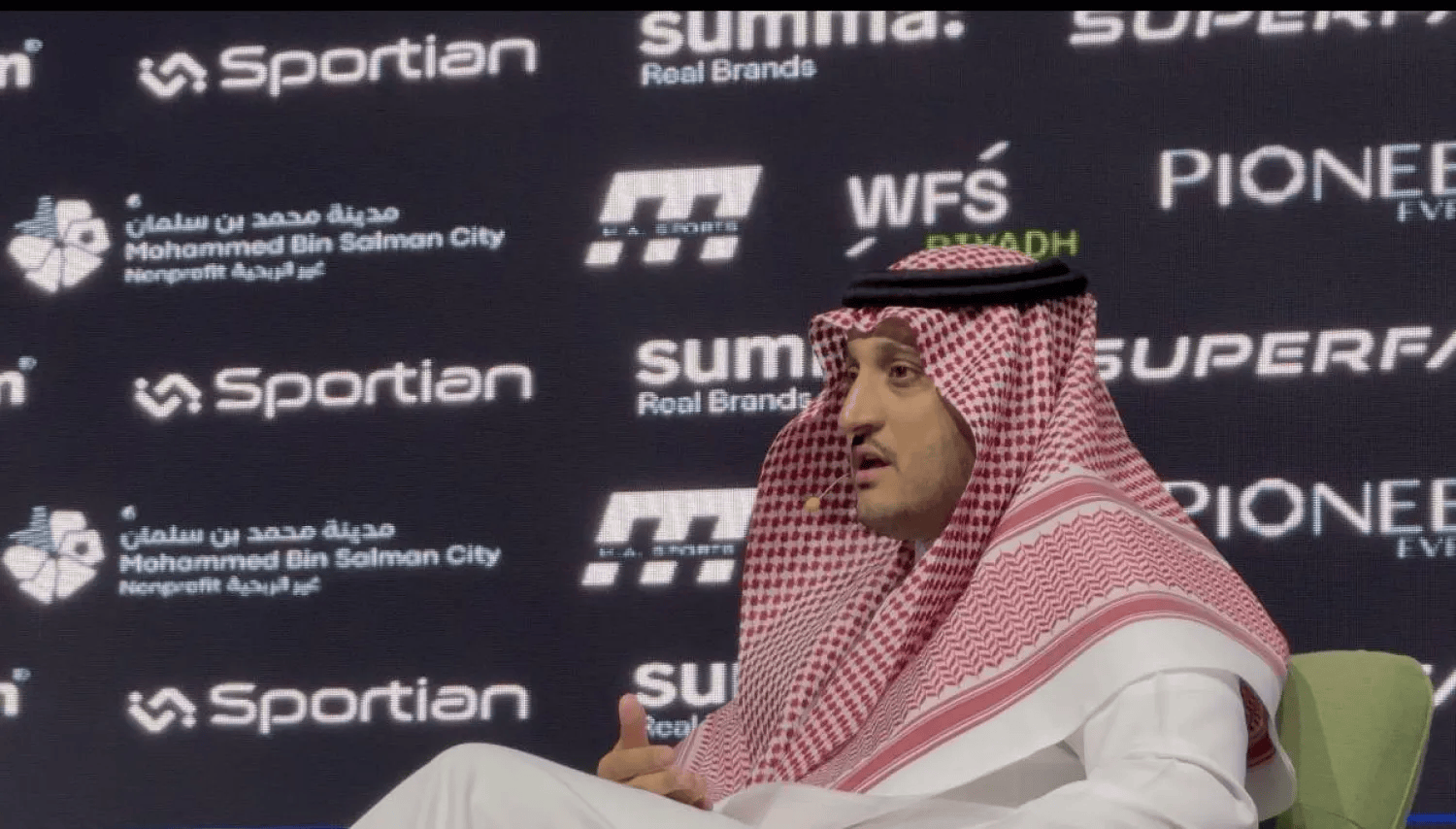 沙超CEO: 西方媒体关于上座率报道不实;欢迎萨拉赫等人加盟