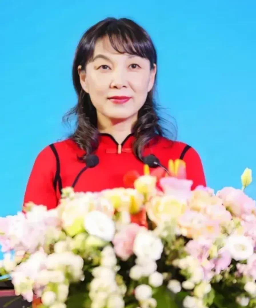 现在全网最后悔的就是杜建英吧，不是因为她没捞到钱，也不是她彻底输了，而是她