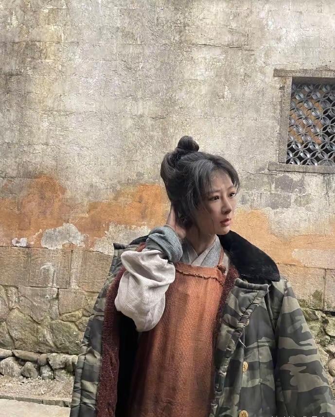 杨紫和刘亦菲美得犯规，脏脏包麻袋都挡不住仙气！