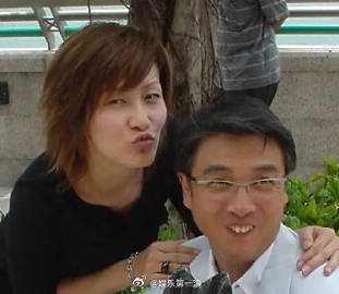 刘松仁晒与昔日合作女演员合照刘松仁晒出与多位昔日合作女演员合照，包括佘诗曼、陈