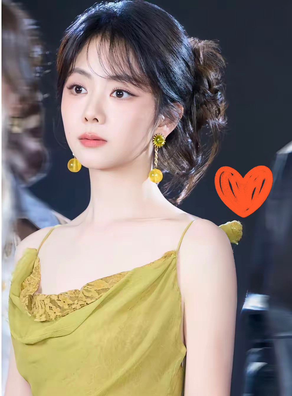 好演员，读懂角色，才会诞生动人的表达。不少网友看完谭松韵这段采访后感慨，看完就能明白演员吃透角色有多