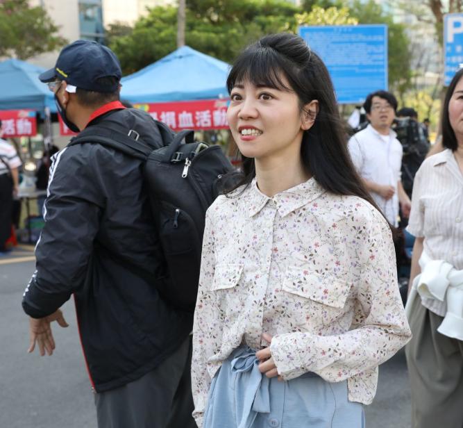 实惨！从立委回锅选议员！高嘉瑜回锅选台北市港湖区议员李明贤预测其与李明璇必有一