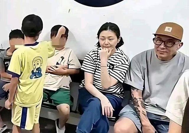 大S最后三年真幸福吗?大S在2021年底跟汪小菲离婚后,很快就跟20年前的旧爱