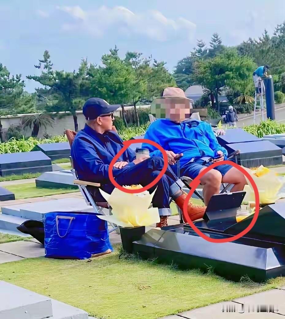 具俊烨松弛感拉满！最新网友偶遇照曝光，具俊烨和朋友又又又墓地陪伴大S了，不知道