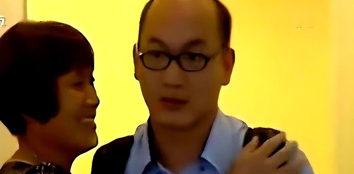 湖南岳阳，女子逼死丈夫后，抛下6个月的儿子改嫁他人，此后多年不闻不问。2