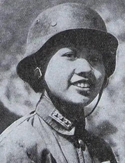 1942年，廖耀湘听说远征军有一个女兵活着走出野人山，他大感惊奇，连忙接见她，率