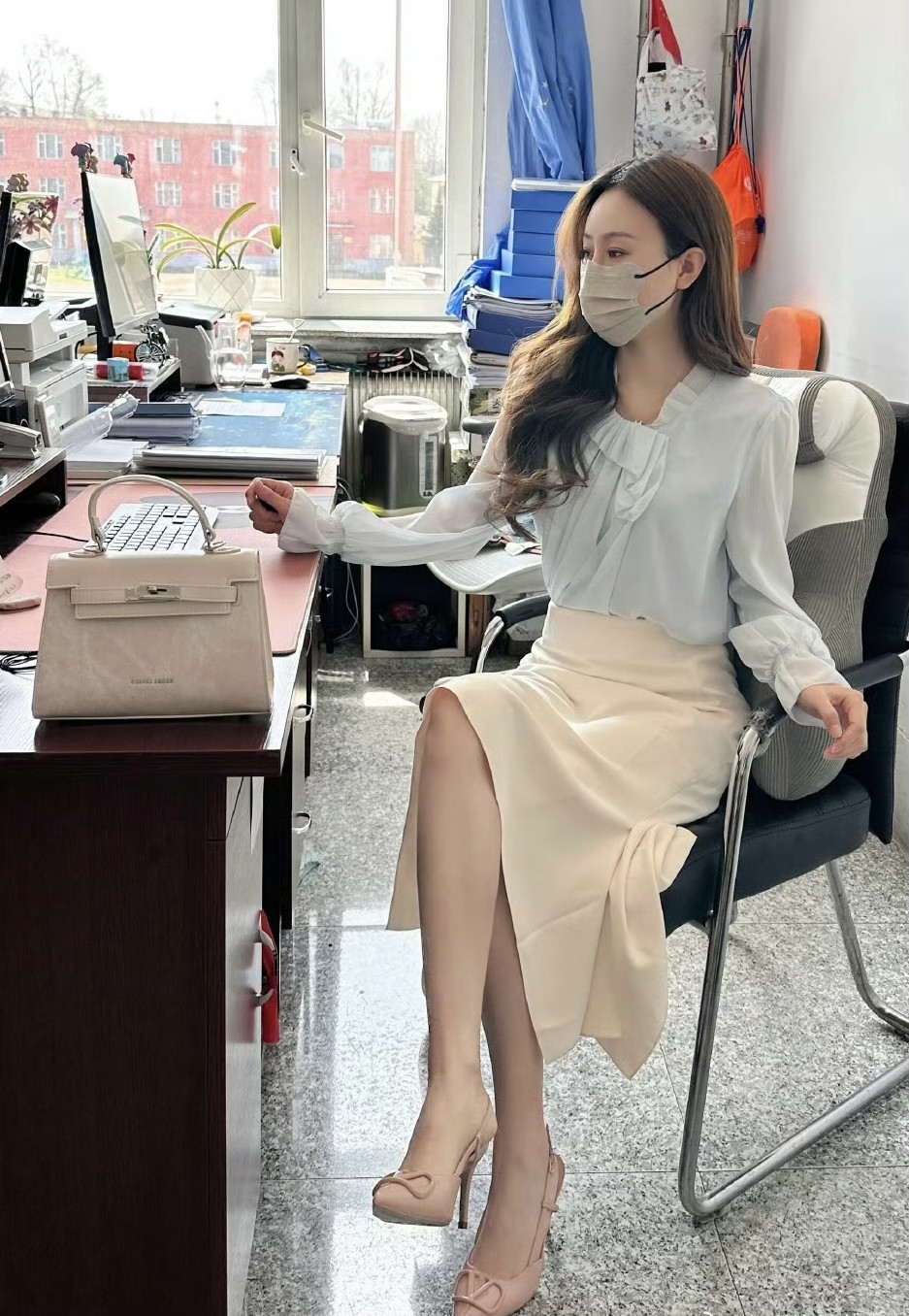 怎样完成气质风穿搭?>闺蜜的职场穿搭