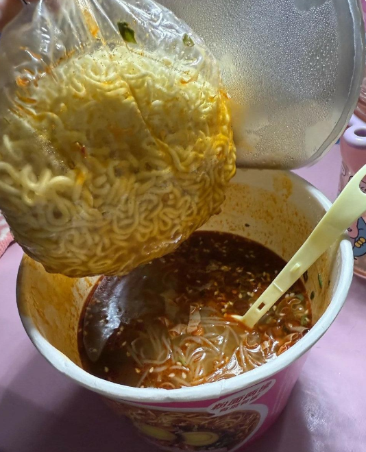 该夸你聪明，还是该夸你自作聪明