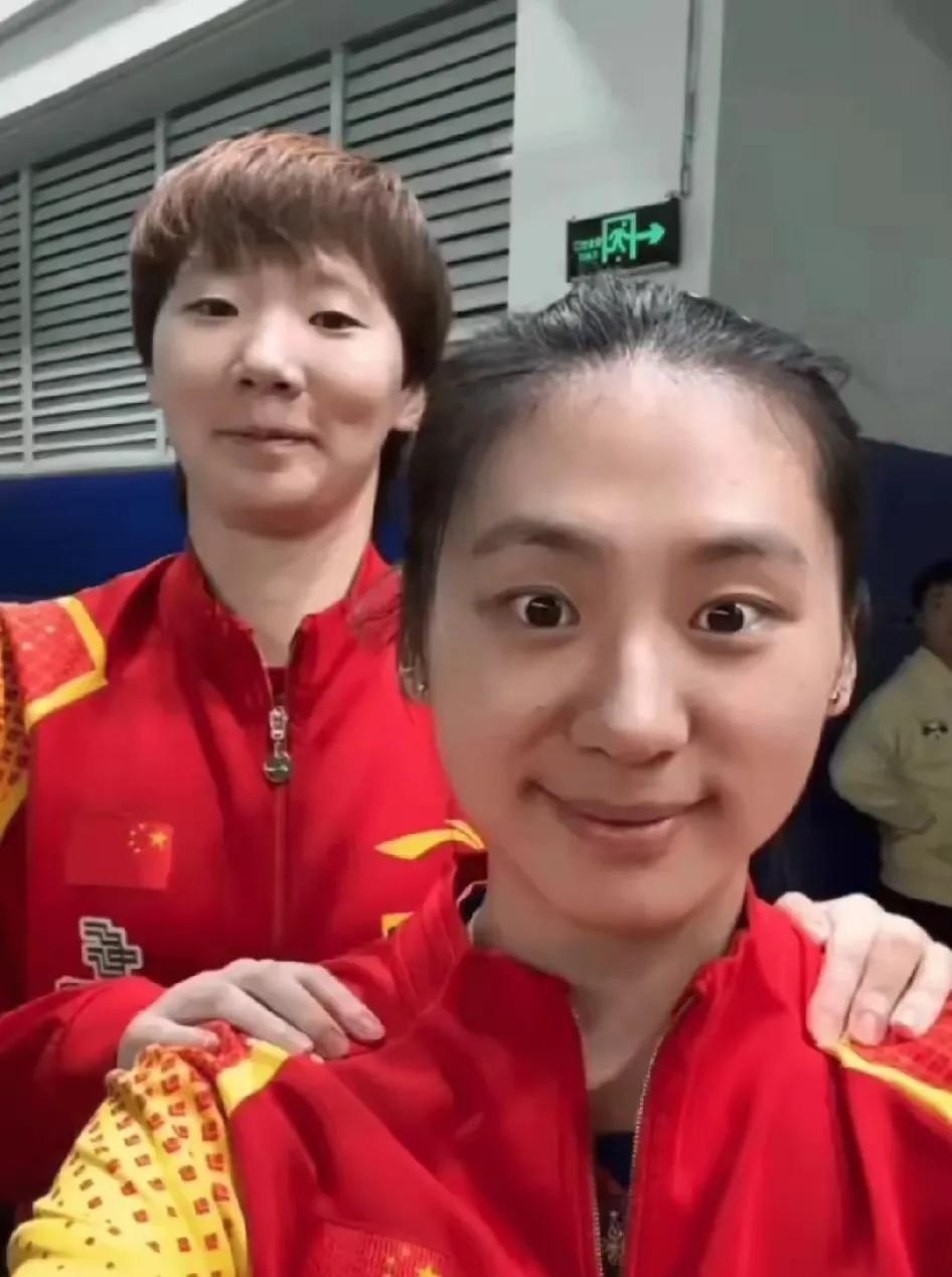 陈熠说：“王曼昱姐姐是我的榜样”！几年前的陈熠，还是一个十几岁的小姑娘，面对镜