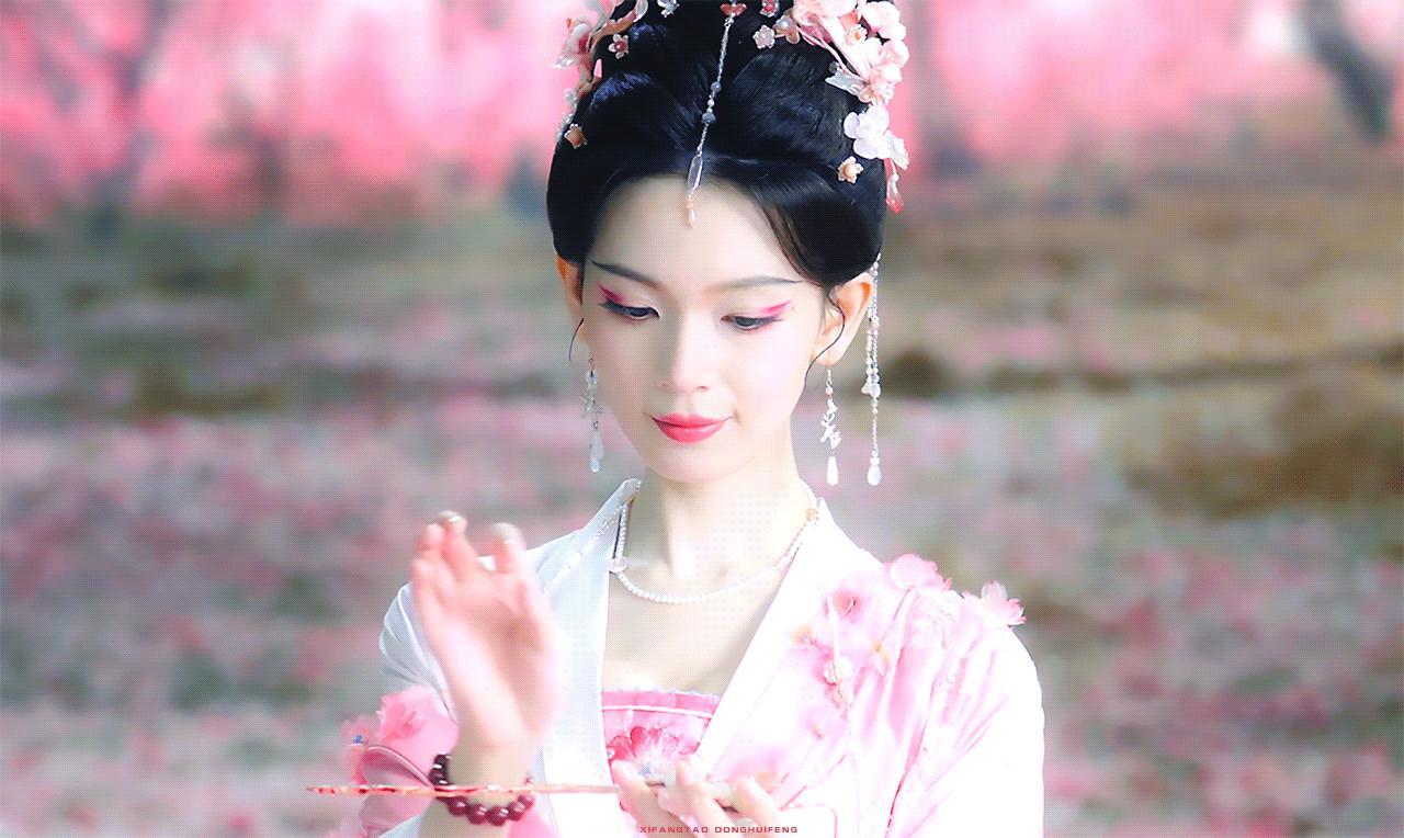 清者自清者吧，就算是罗云熙与陈瑶没有回应，我感觉这也不像是真的，两个人看样子应该