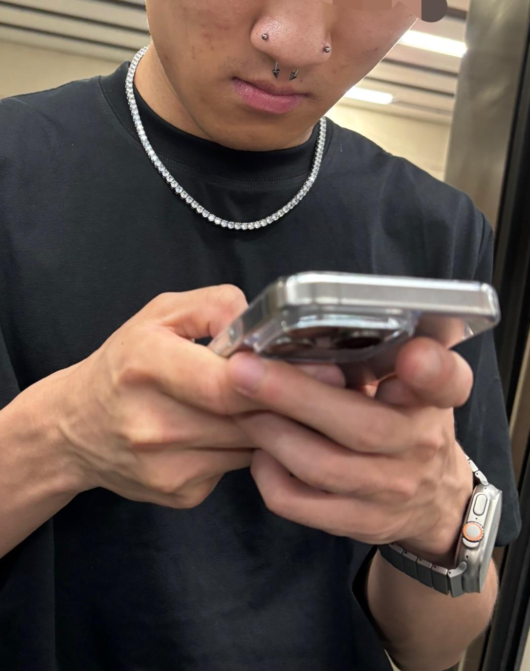 高考完马上要上大学了，给大家算一下大学大概费用，115000元。好像没有可以省的