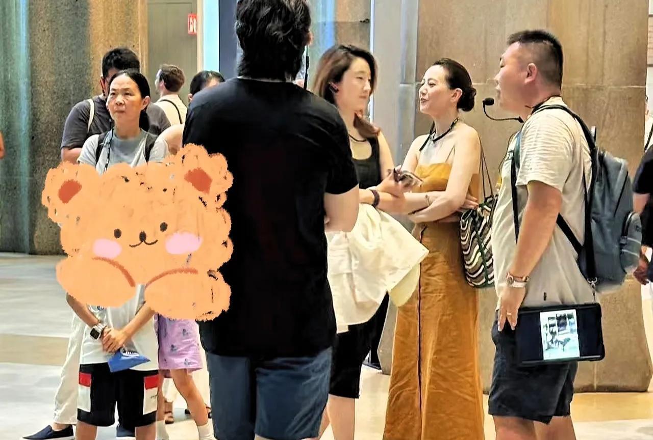 高圆圆在巴塞罗那旅行，真美女扛得住手机镜头！这可是不是精修图，是直接手机拍出的效
