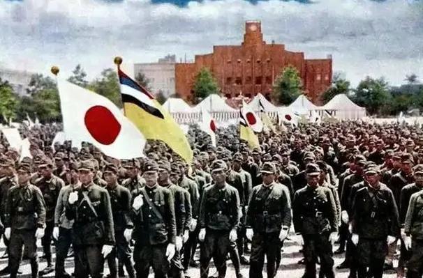 日本最怕什么？我认为日本不怕你武器先进，不怕你经济强大，更不怕你的善良，它们