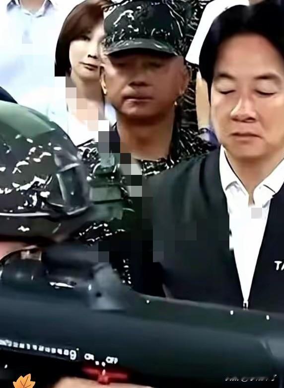 不得不说，最近听到最牛逼的一个问题，是台湾一个普通小兵问的：“真打起来我要是没