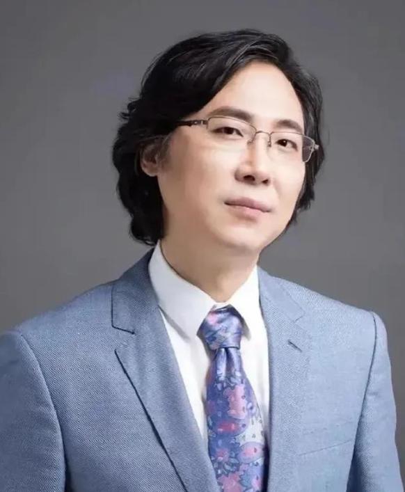 1988年，廖昌永念大学期间，寝室里有人丢了钱，大家全都猜是廖昌永拿的。廖昌永憋