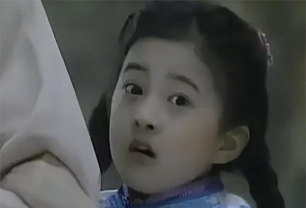 琼瑶亲自点名紫薇！母亲一句“要高考”，直接把金铭锁进了北大。这代价，谁敢算？