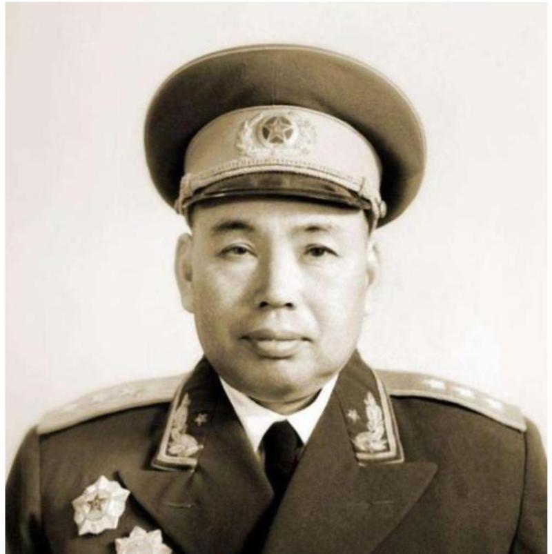 1983年，家乡的公社书记找到开国上将许世友说，公社想买一辆汽车，但是经费不足，