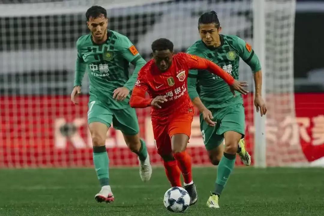 中超首轮激战一览！申花迎战大连英博，海港对阵河南，谁能抢得开门红？