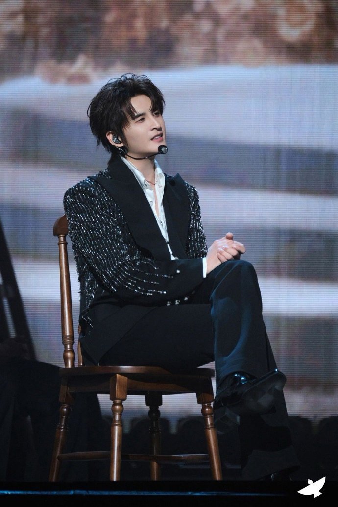 张远把嘉宾舞台玩出花了张远把婚礼直接搬上舞台了张远把嘉宾舞台玩出花了，咱就说这