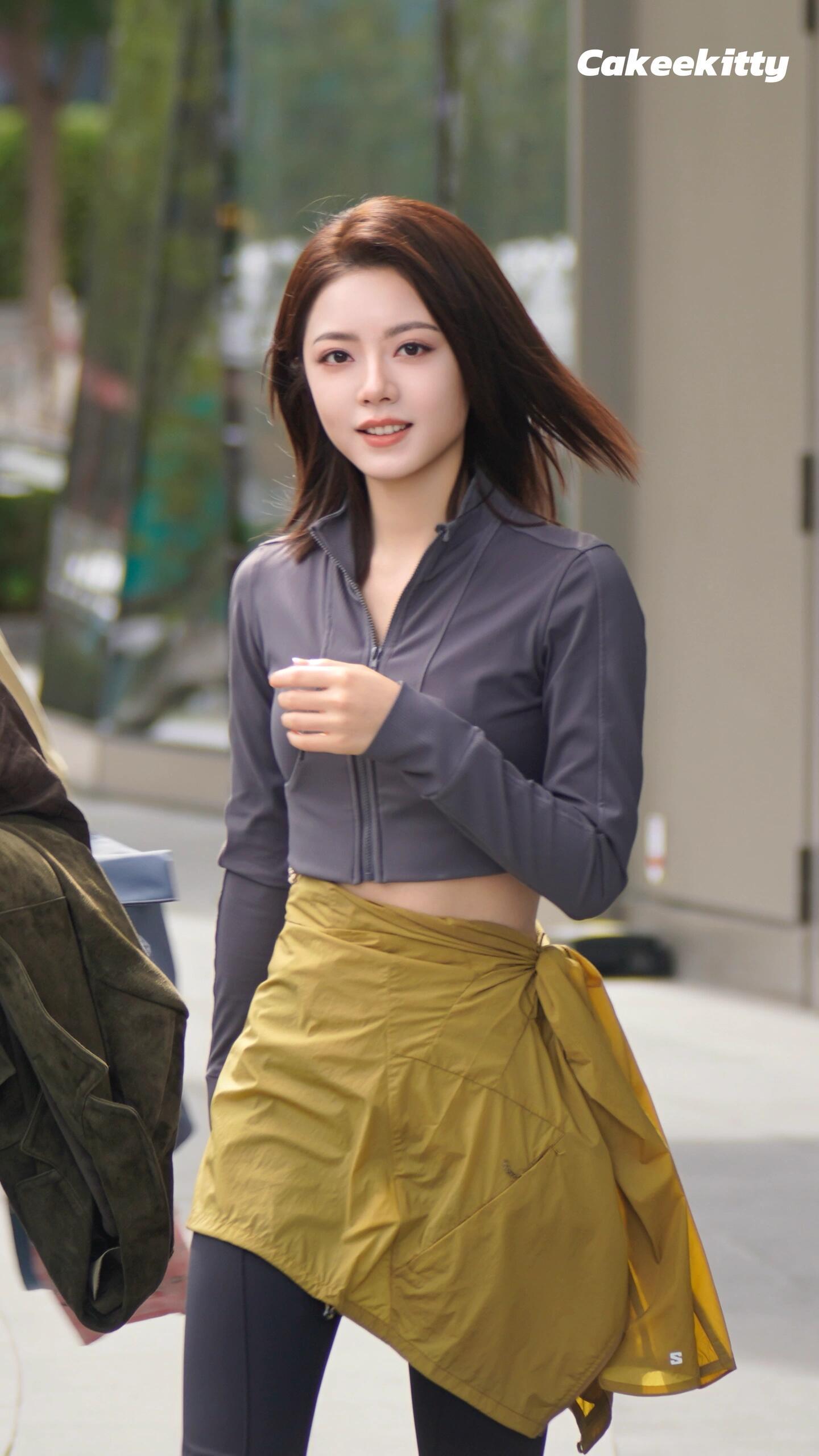 23岁的赵今麦人生的7点半时刻真的好美…（她到四五十岁年纪的话也绝对巨有气质?