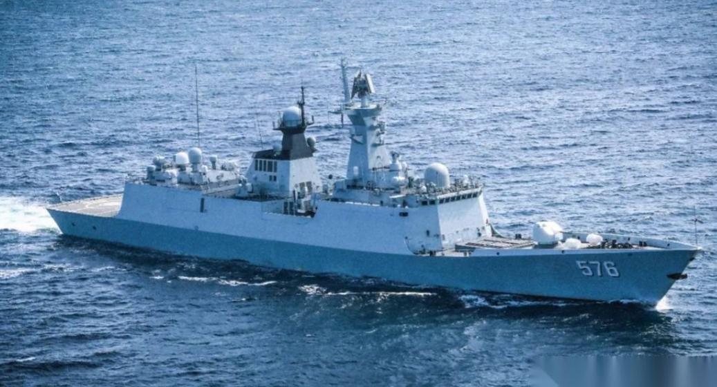 这下硬气了！中方警告美军封锁：不得阻挠我船只通过海峡！4月13日，多家媒体报道