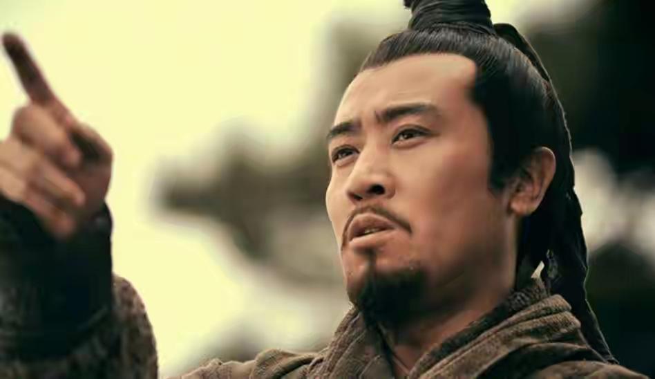 刘备栽在两个战略失误上，否则曹孙加起来也不是他对手提起刘备，世人总调侃他