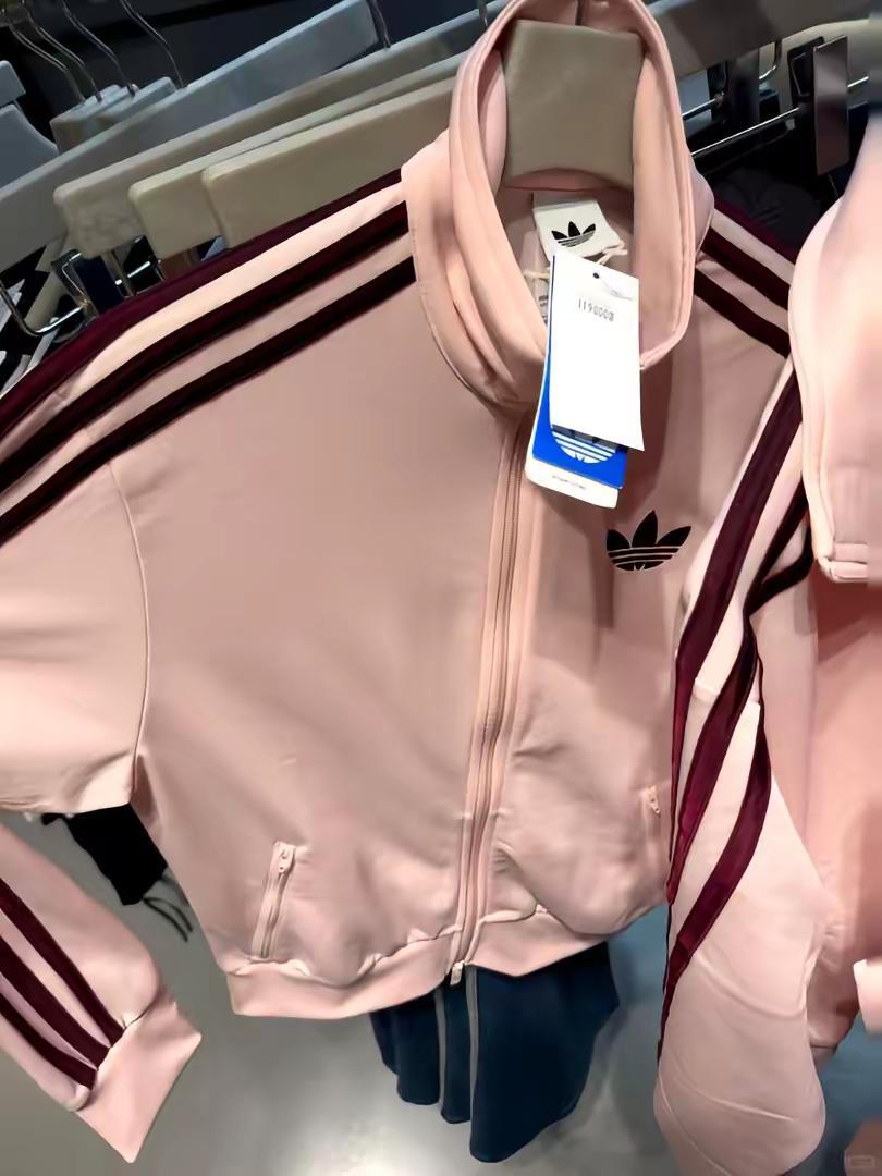 韩版阿迪外套蹲13个幸运蛋体验大胆留言adidas运动外套韩版阿迪外套韩