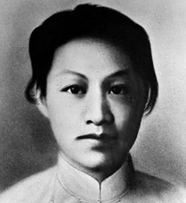 赵一曼被钉竹签的时间，日方档案里没写清楚几点开始、几点结束。只留下审讯记录本上几