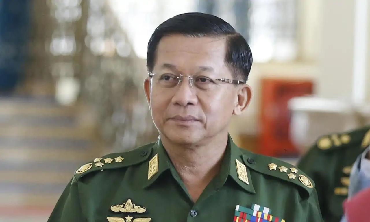 不懂就问，敏昂莱没有直接下令处决四大家族16人，所有重判结果均由中国法院裁定，中