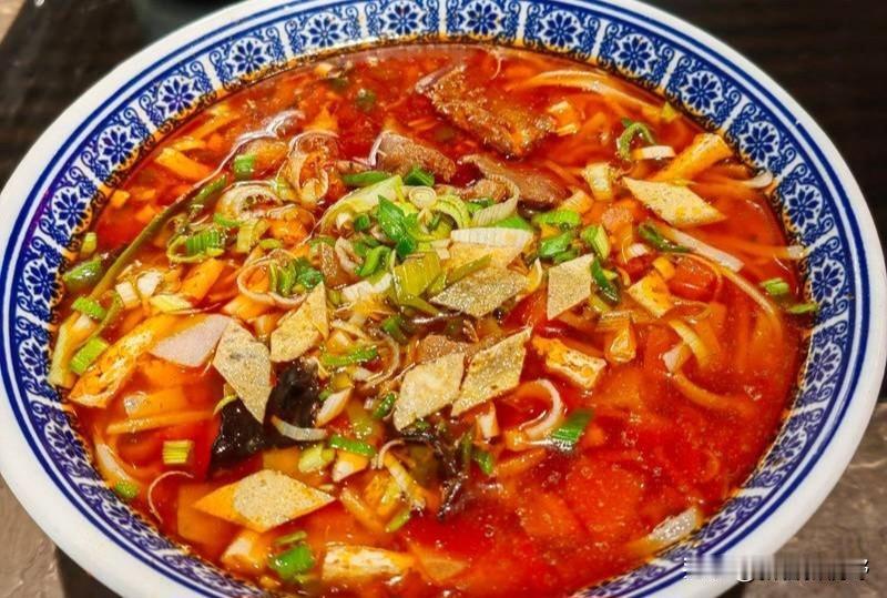 千年一味，西府留香！西安艳阳天西府饭店保留了近200个地道西府小吃地道陕菜探店钟