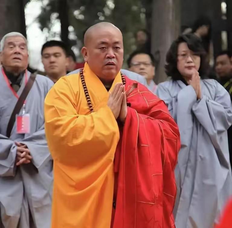 真的忍不住要爆粗口，原来释永信的商业版图那么大，香港也有啊！据媒体消息称，释永