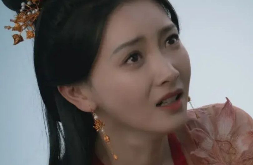 《凡人修仙传》没想到黄枫谷养了董萱儿这么多年，最后她竟义无反顾跟了云露老祖，就因