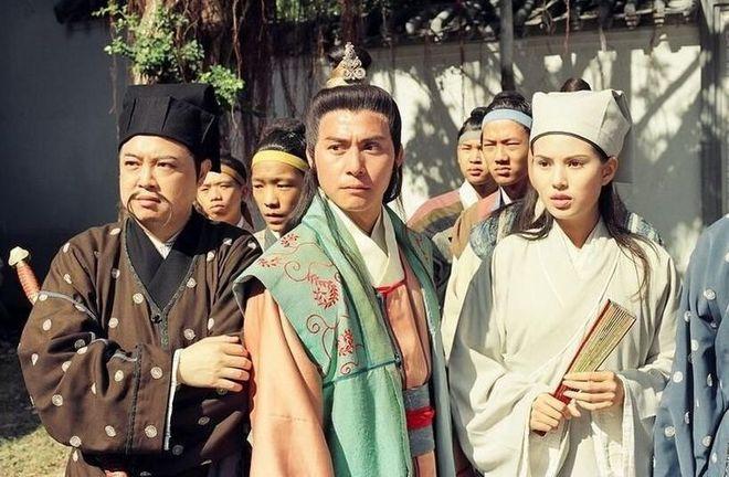 发现没，金庸小说里有个特点：表哥都蔫坏，有没有？最有名的就是《天龙八部》中的